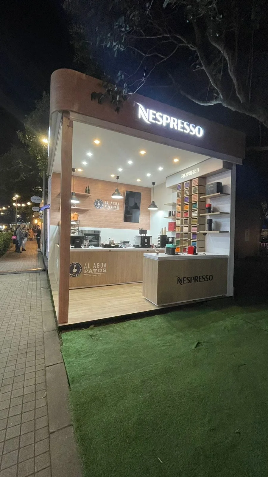 Stand Nespresso × Al Agua Patos
